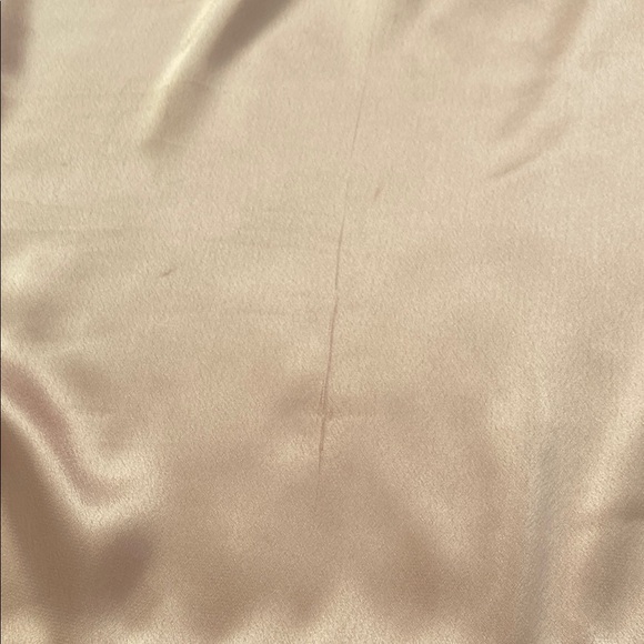 Vintage Givenchy Pink Satin Robe with Lace Trim - Picture 10 of 11